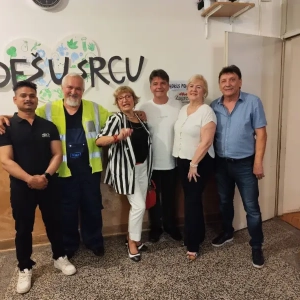 35b1b099-35b7-4a3f-9dc6-7564d2ef156c